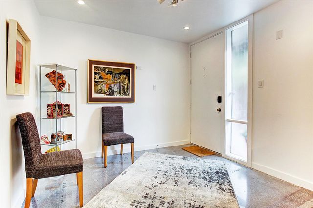 5252 Memorial Drive 5252, Houston, TX 77007