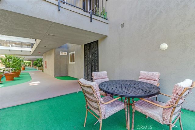 2393 Via Mariposa W 1D, Laguna Woods, CA 92637