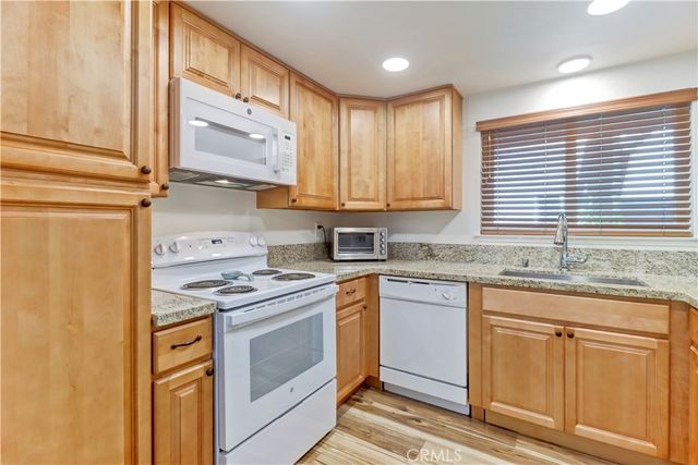 2393 Via Mariposa W 1D, Laguna Woods, CA 92637