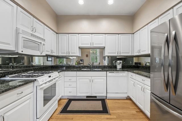 6735 N Cicero Avenue, Lincolnwood, IL 60712
