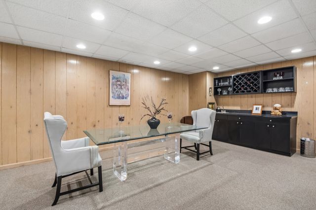 6735 N Cicero Avenue, Lincolnwood, IL 60712
