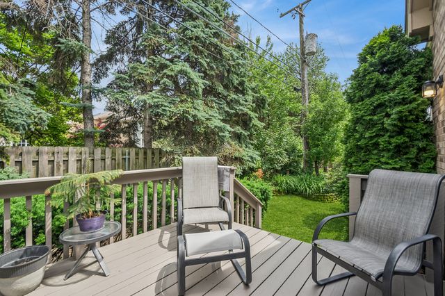 6735 N Cicero Avenue, Lincolnwood, IL 60712