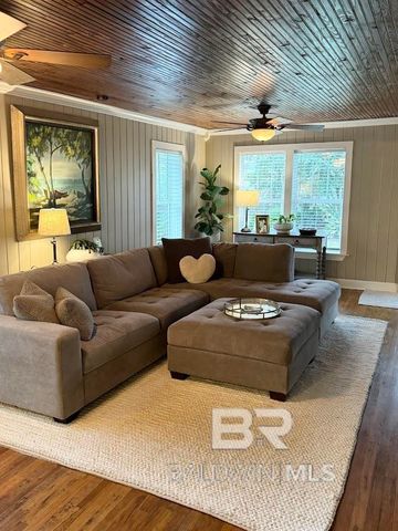 533 Gayfer Avenue, Fairhope, AL 36532