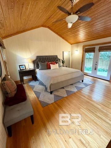 533 Gayfer Avenue, Fairhope, AL 36532