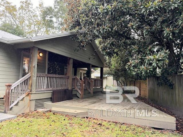 533 Gayfer Avenue, Fairhope, AL 36532