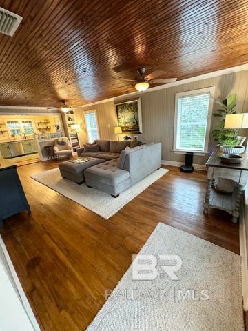 533 Gayfer Avenue, Fairhope, AL 36532