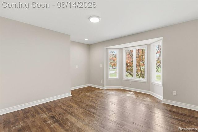 3326 Shorewood Avenue, Fort Gratiot, MI 48059