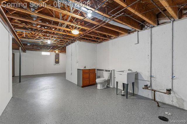 3326 Shorewood Avenue, Fort Gratiot, MI 48059