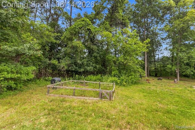 3326 Shorewood Avenue, Fort Gratiot, MI 48059