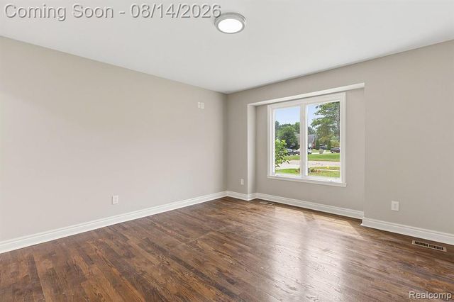3326 Shorewood Avenue, Fort Gratiot, MI 48059