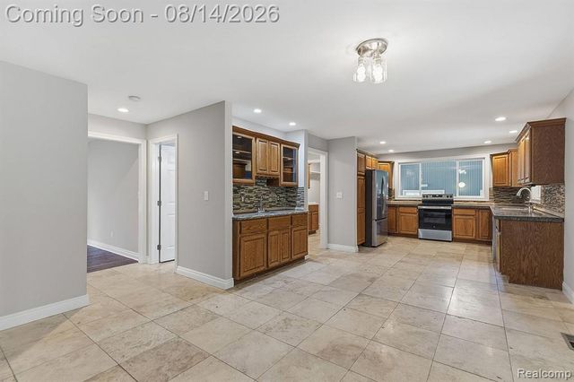 3326 Shorewood Avenue, Fort Gratiot, MI 48059