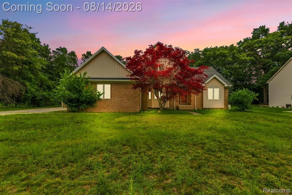 3326 Shorewood Avenue, Fort Gratiot, MI 48059