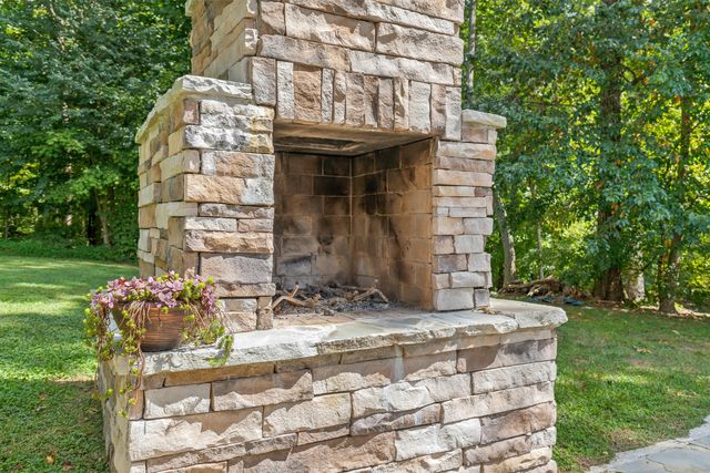 4398 Stonecrop Lane, Signal Mountain, TN 37377