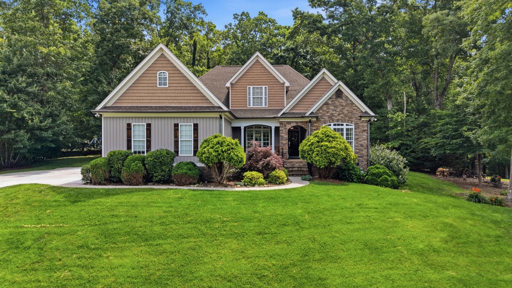 4398 Stonecrop Lane, Signal Mountain, TN 37377