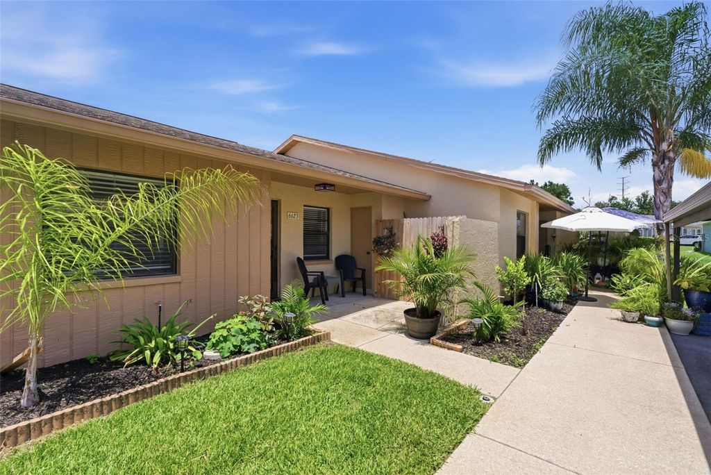 6623 ASPEN COURT, Zephyrhills, FL 33542