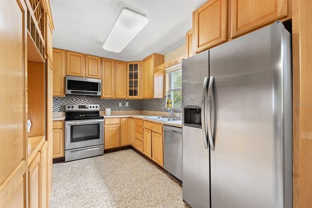 317 BRENTWOOD DRIVE, Temple Terrace, FL 33617