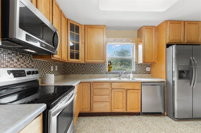 317 BRENTWOOD DRIVE, Temple Terrace, FL 33617