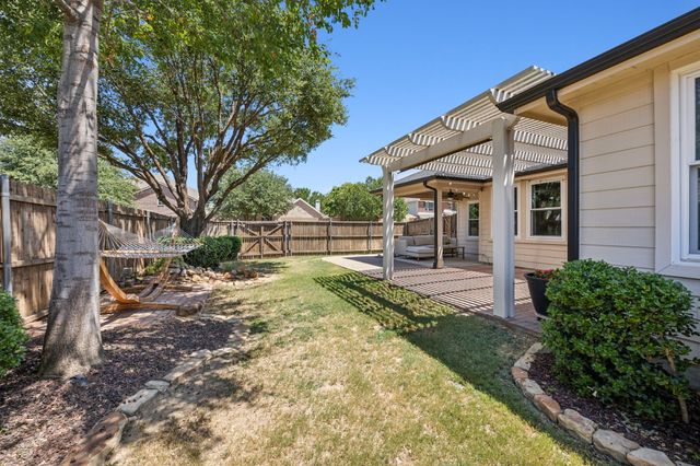 208 Bluefinch, Little Elm, TX 75068
