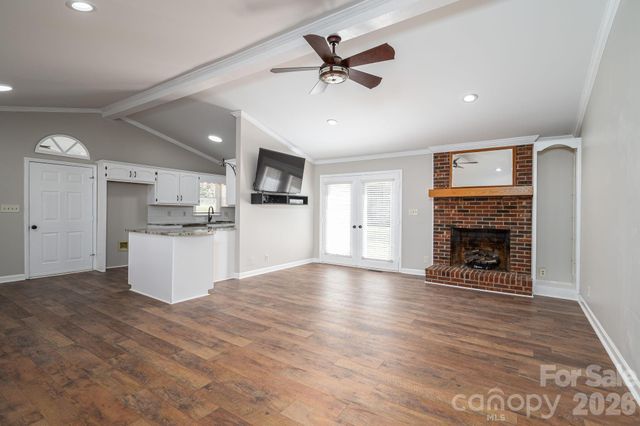 2596 Prince Drive, Lincolnton, NC 28092