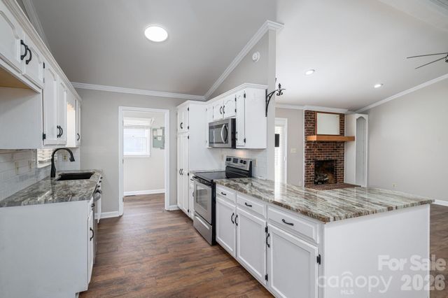 2596 Prince Drive, Lincolnton, NC 28092