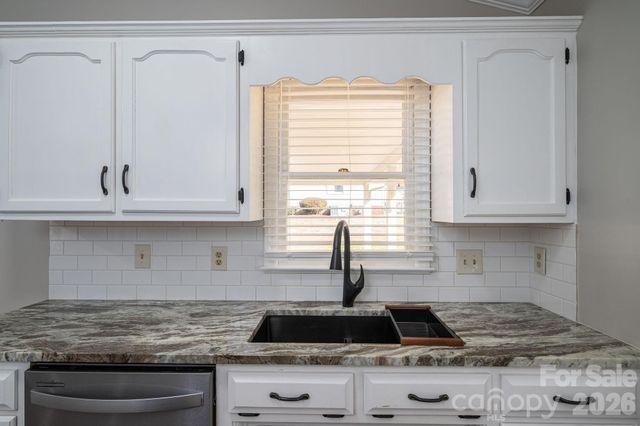 2596 Prince Drive, Lincolnton, NC 28092