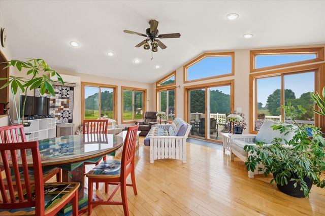 9757 Kaiser Road, Saline, MI 48176