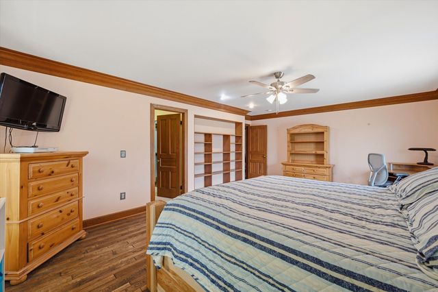 9757 Kaiser Road, Saline, MI 48176