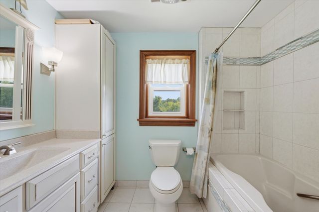 9757 Kaiser Road, Saline, MI 48176