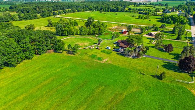 9757 Kaiser Road, Saline, MI 48176