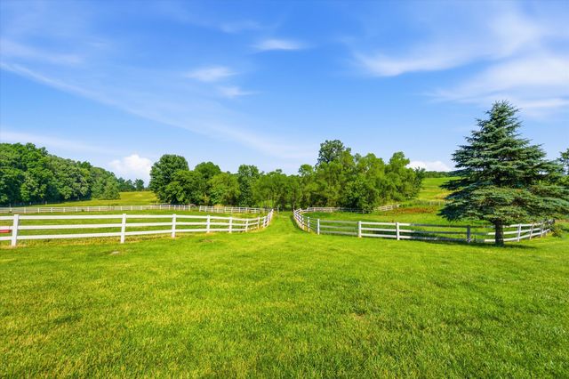 9757 Kaiser Road, Saline, MI 48176