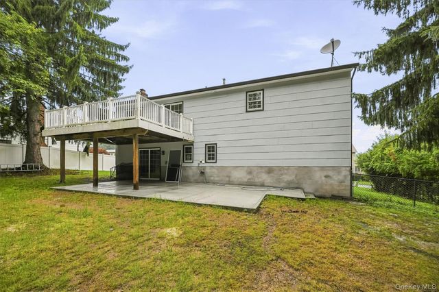 57 Keats Drive, New Windsor, NY 12553
