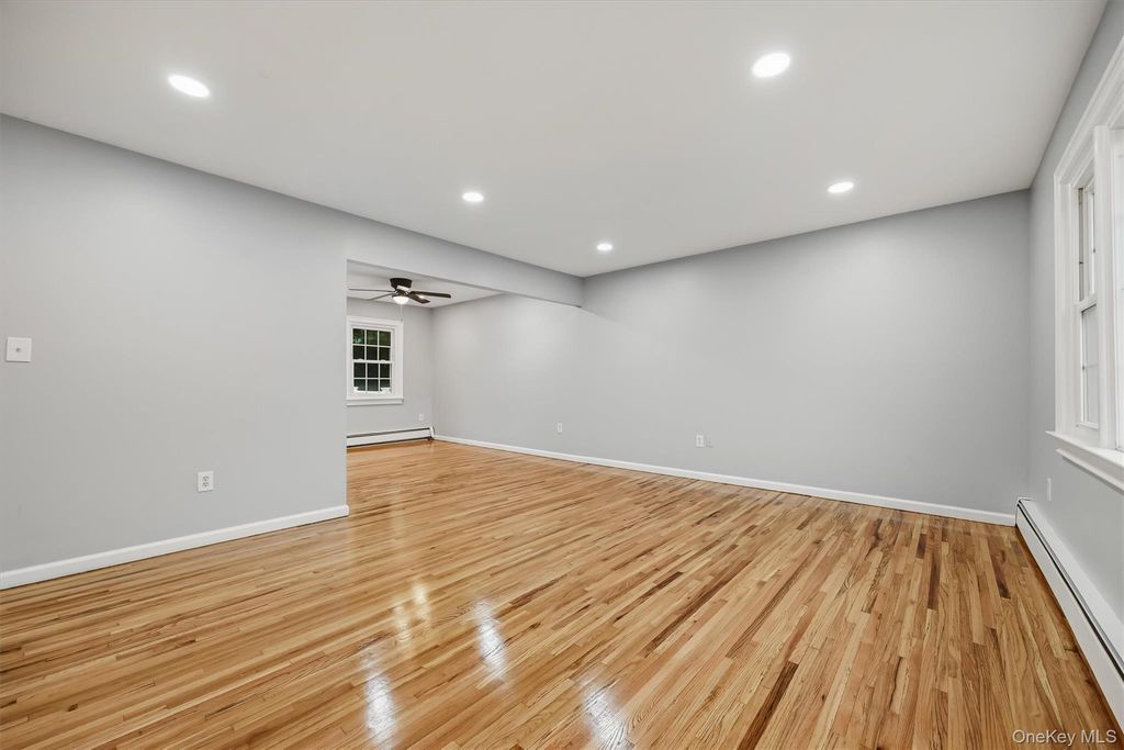 57 Keats Drive, New Windsor, NY 12553 — photo 4