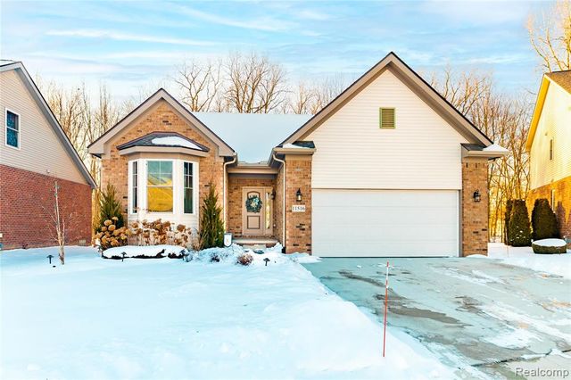 11516 Pheasant Circle, Taylor, MI 48180