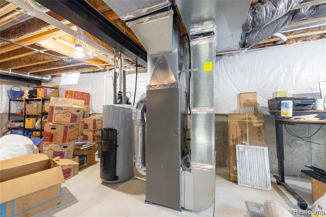 11516 Pheasant Circle, Taylor, MI 48180