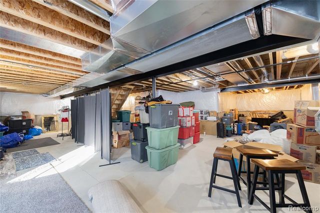 11516 Pheasant Circle, Taylor, MI 48180