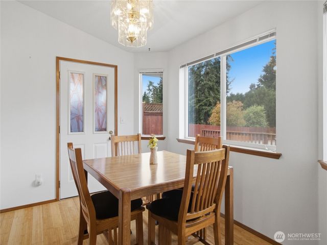 18828 Loganberry Street SW, Rochester, WA 98579