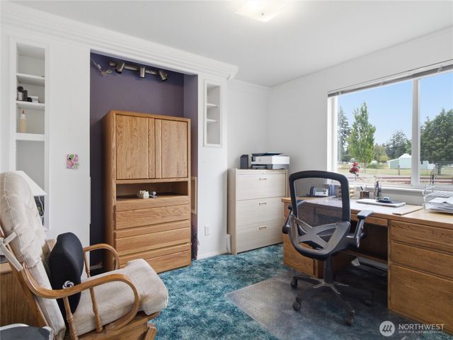 18828 Loganberry Street SW, Rochester, WA 98579