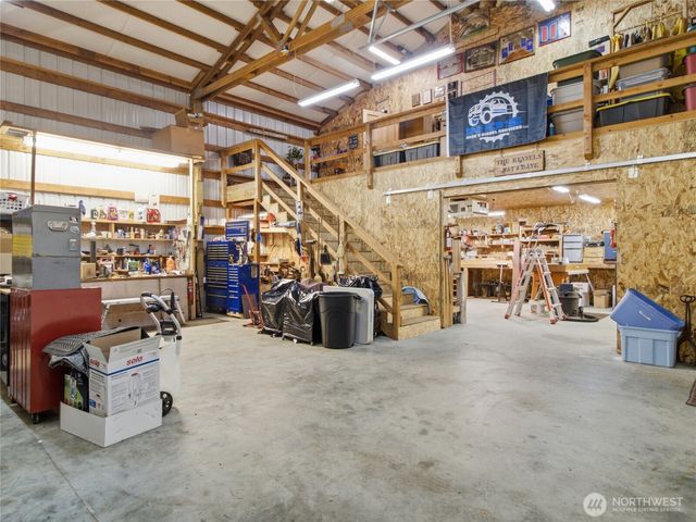 18828 Loganberry Street SW, Rochester, WA 98579