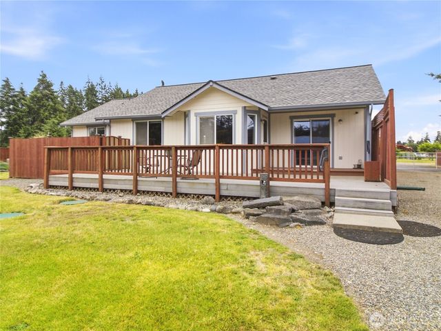 18828 Loganberry Street SW, Rochester, WA 98579