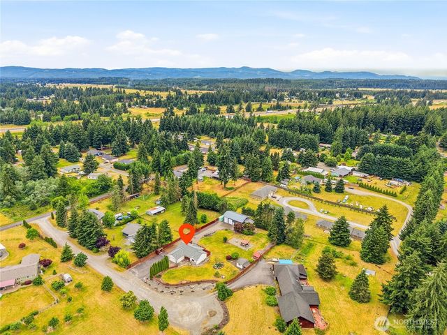 18828 Loganberry Street SW, Rochester, WA 98579