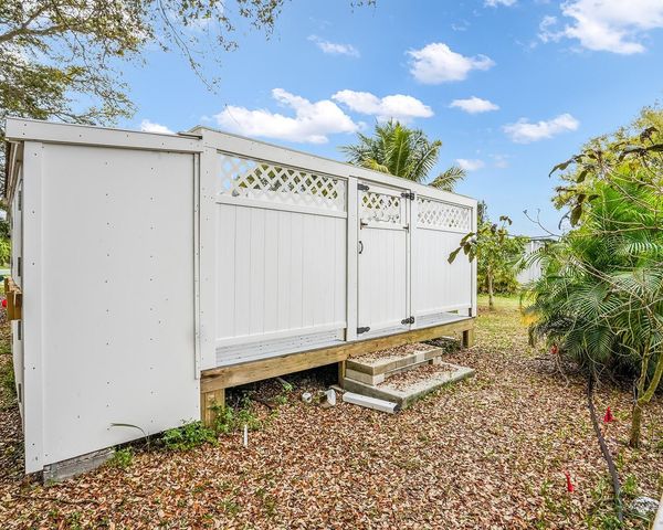 1680 SW 84th Avenue, Davie, FL 33324