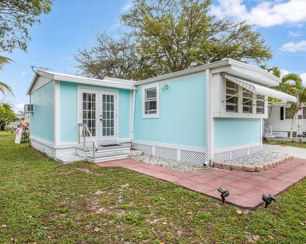 1680 SW 84th Avenue, Davie, FL 33324