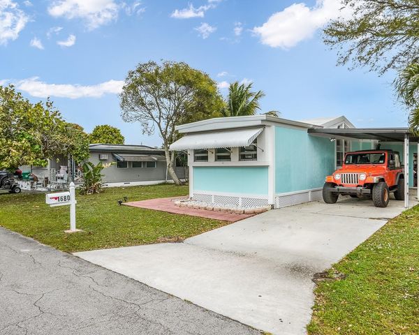 1680 SW 84th Avenue, Davie, FL 33324