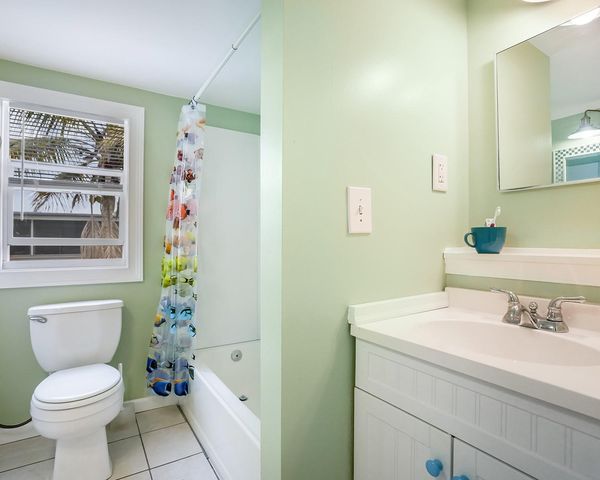 1680 SW 84th Avenue, Davie, FL 33324