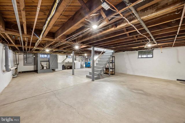 919 LINDALE AVE, Drexel Hill, PA 19026