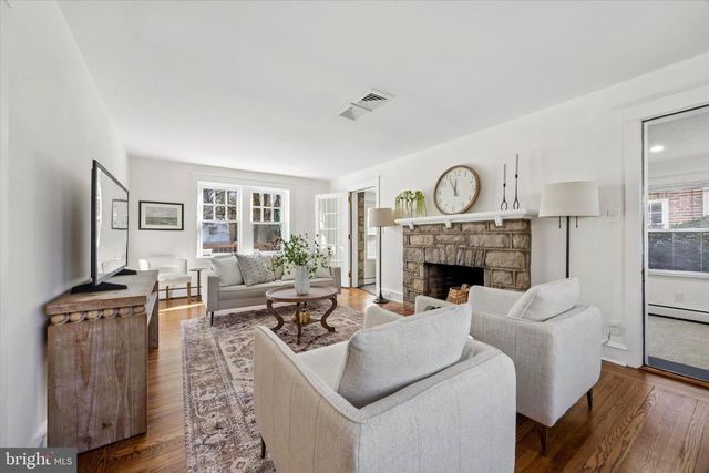 919 LINDALE AVE, Drexel Hill, PA 19026