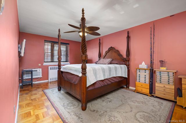 88-08 151st Avenue 1B, Howard Beach, NY 11414