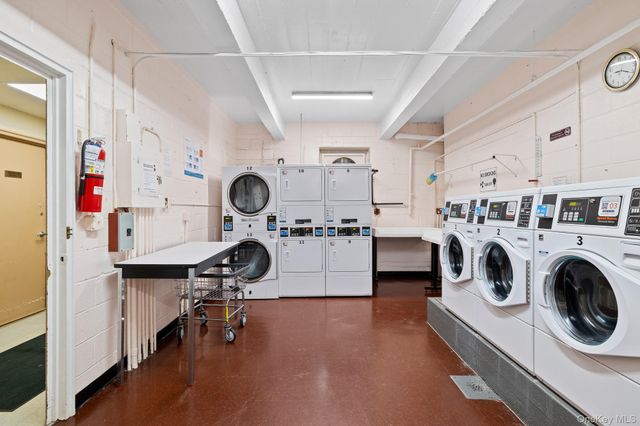 88-08 151st Avenue 1B, Howard Beach, NY 11414