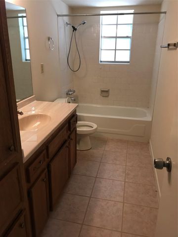 10806 West Lakeview DR, Jonestown, TX 78645