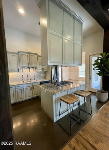 218 Brightwood Drive, Lafayette, LA 70508